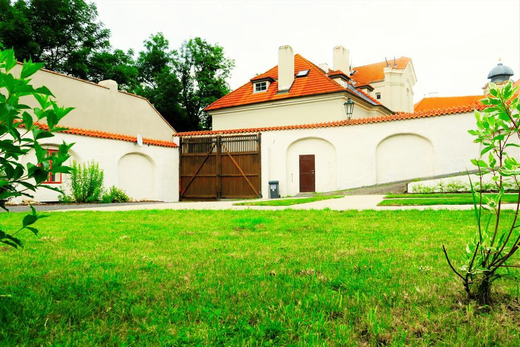 Garden Residence Prague Castle ภายนอก รูปภาพ