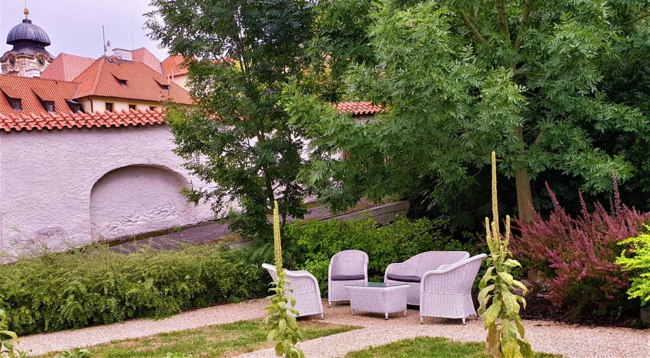 Garden Residence Prague Castle ภายนอก รูปภาพ